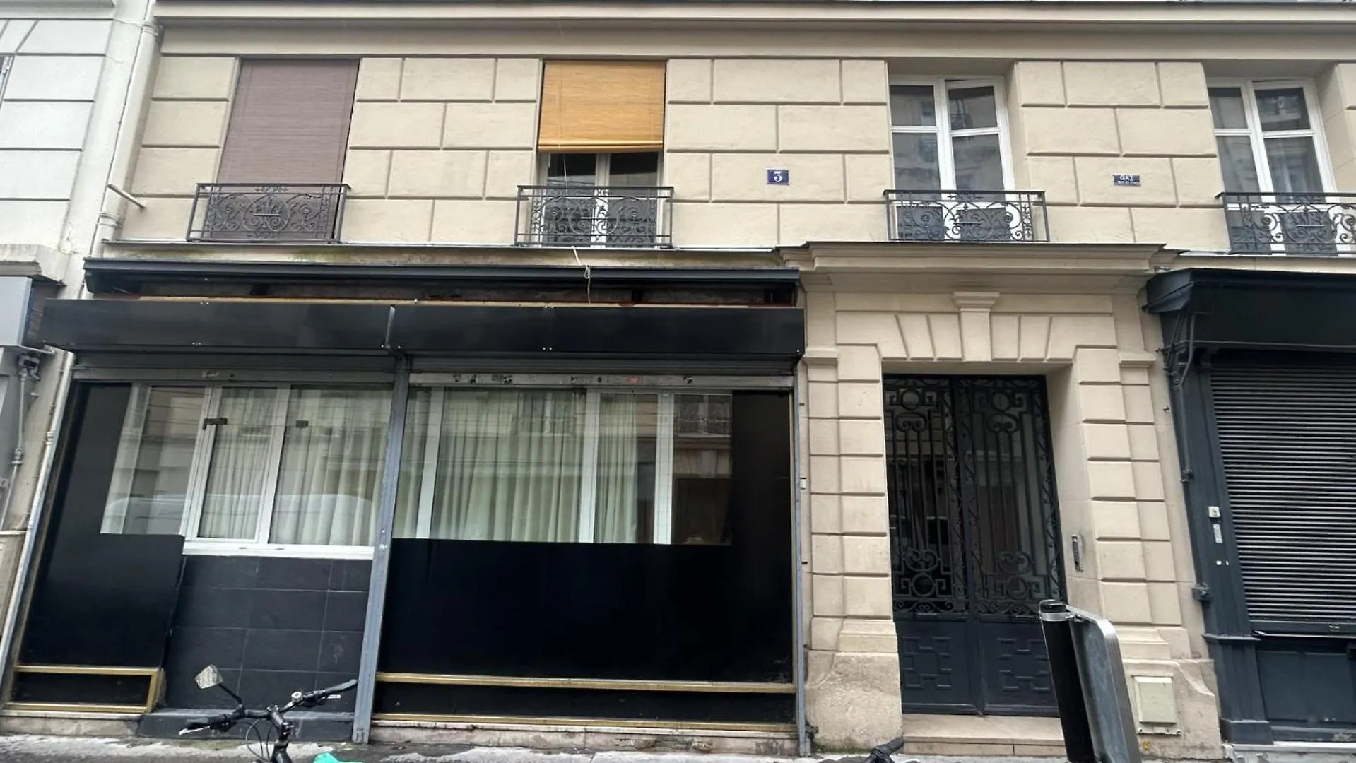 Grand Avec Patio A 14eme Apartment Paris